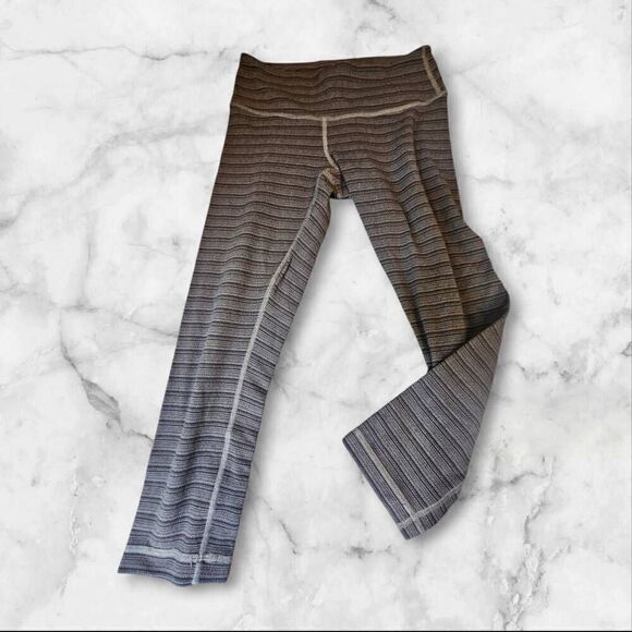 Lululemon Wunder Under 23" - Picture 1 of 2